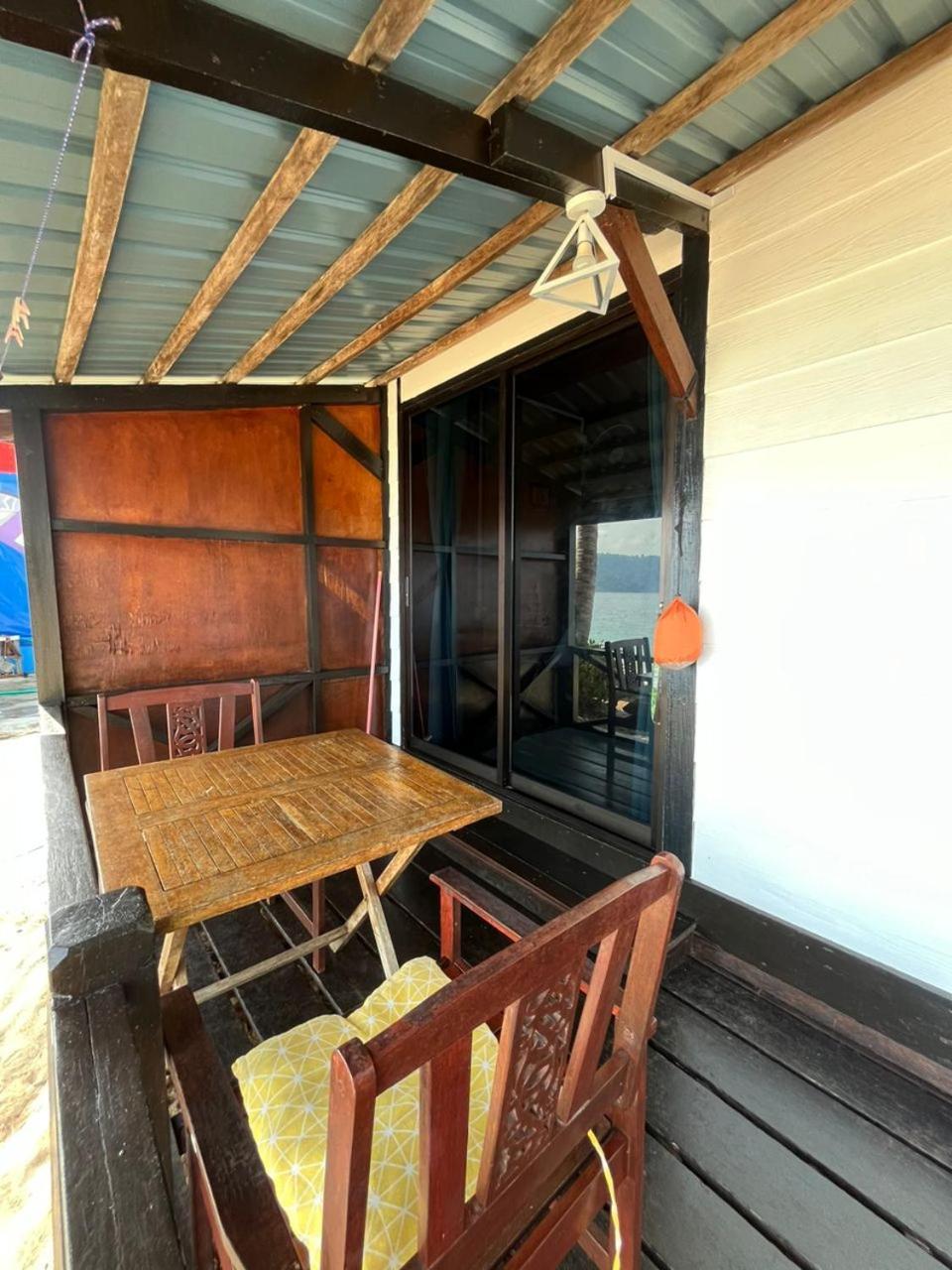 Hotel The Station Tioman Kampong Ayer Batang Zewnętrze zdjęcie