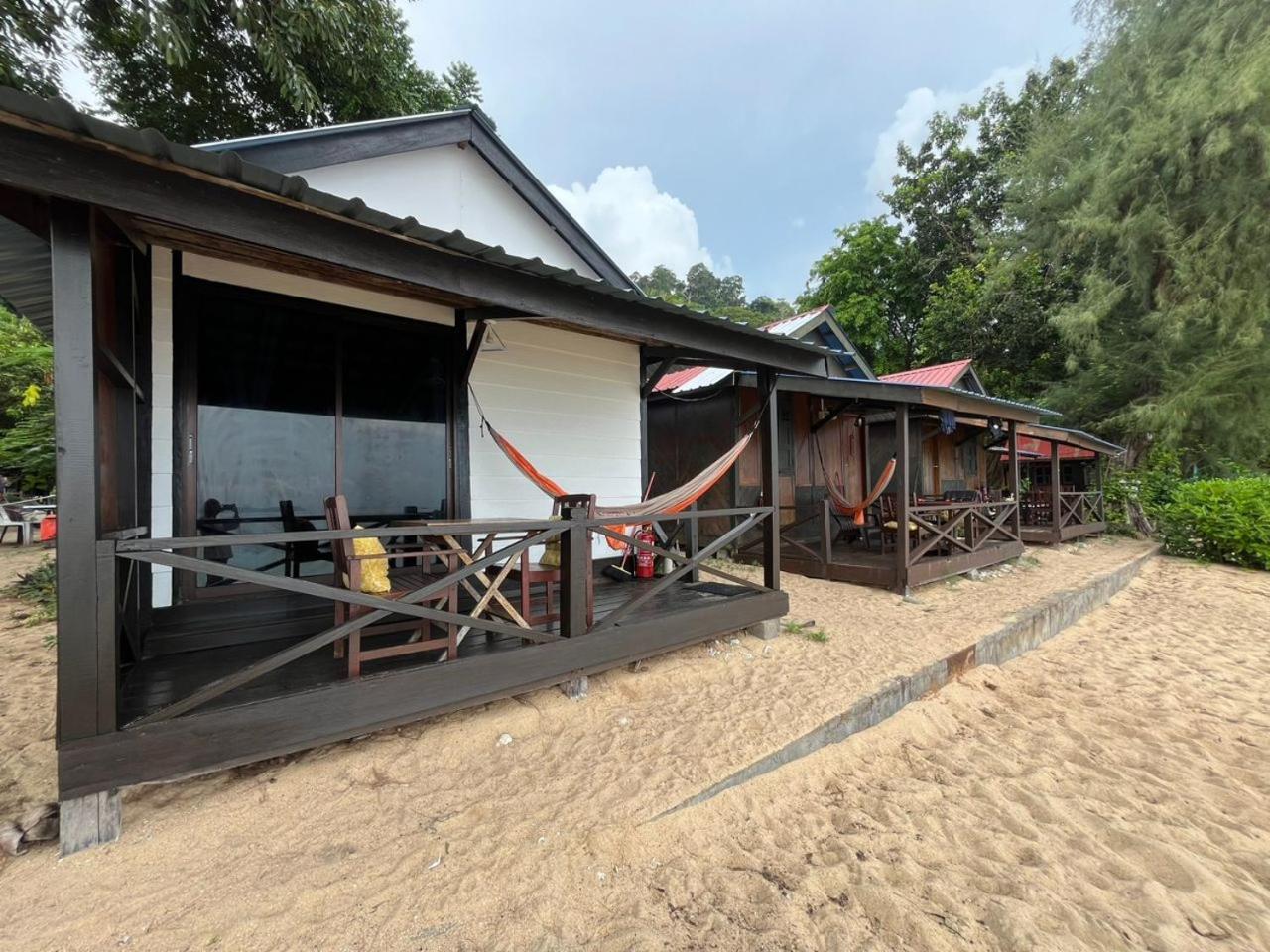 Hotel The Station Tioman Kampong Ayer Batang Zewnętrze zdjęcie